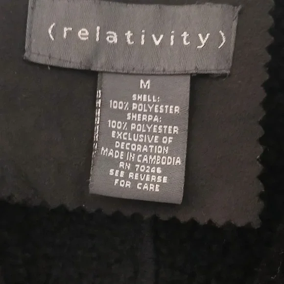 (Relativity) Ladies Jacket Sz M Black Suade Embroidered Flowers Sherpa Lining - Picture 5 of 16
